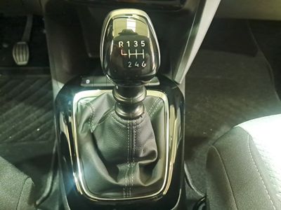 opel-corsa-1-2t-xhl-74kw-100cv-edition-17 Thumbnail
