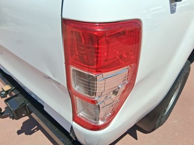 ford-ranger-2-0-tdci-125kw-4x4-doble-cab-xl-s-s-pickup-18 Thumbnail