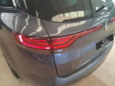 renault-megane-s-t-zen-blue-dci-85-kw-115cv-edc-28 Thumbnail