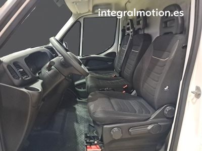iveco-daily-2-3-td-35s-16-v-l4h2-16-m3-6 Thumbnail