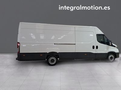 iveco-daily-2-3-td-35s-16-v-l4h2-16-m3-13 Thumbnail