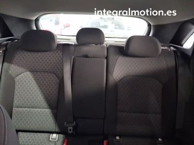 kia-ceed-1-0-mhev-88kw-120cv-drive-dct-19 Thumbnail
