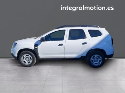 dacia-duster-essential-blue-dci-85kw-115cv-4x4-23 Thumbnail