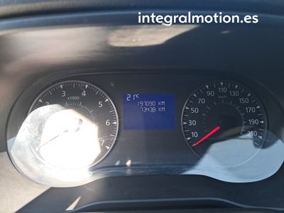 dacia-duster-essential-blue-dci-85kw-115cv-4x4-7 Thumbnail
