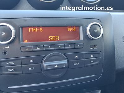 dacia-duster-essential-blue-dci-85kw-115cv-4x4-15 Thumbnail