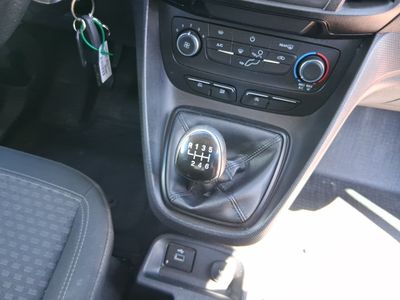 ford-transit-connect-combi-1-5-tdci-88kw-trend-230-l2-11 Thumbnail