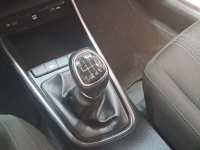hyundai-i20-1-0-tgdi-74kw-100cv-48v-essence-12 Thumbnail
