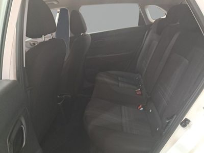hyundai-i20-1-0-tgdi-74kw-100cv-48v-essence-15 Thumbnail