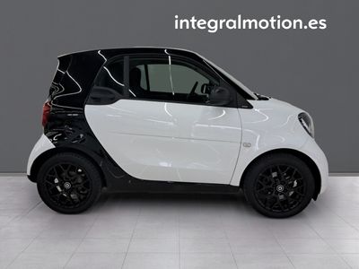 smart-fortwo-0-9-66kw-90cv-coupe-25 Thumbnail