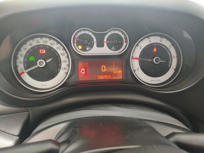 fiat-500l-1-6-16v-multijet-ii-120cv-s-s-lounge-7 Thumbnail