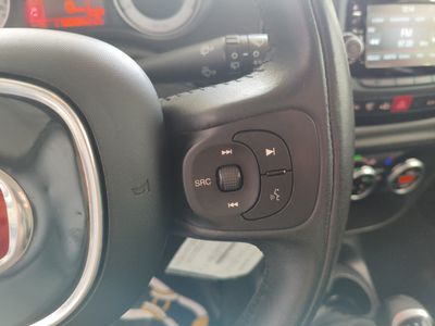fiat-500l-1-6-16v-multijet-ii-120cv-s-s-lounge-12 Thumbnail
