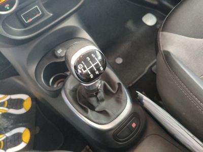 fiat-500l-1-6-16v-multijet-ii-120cv-s-s-lounge-17 Thumbnail