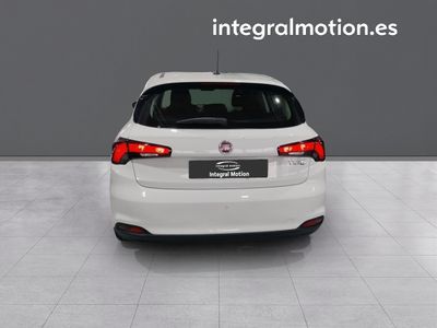 fiat-tipo-1-4-t-jet-88kw-120cv-mirror-23 Thumbnail