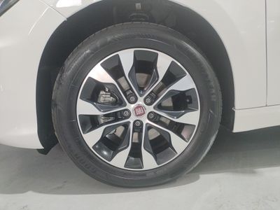 fiat-tipo-1-4-t-jet-88kw-120cv-mirror-27 Thumbnail