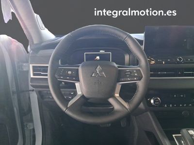 mitsubishi-outlander-phev-kaiteki-4wd-10 Thumbnail