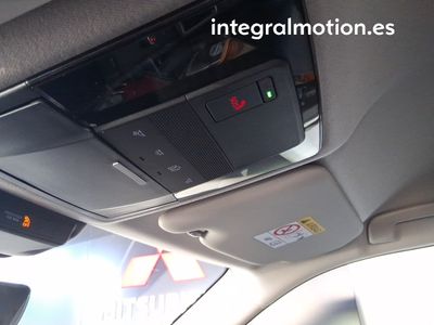 mitsubishi-outlander-phev-kaiteki-4wd-18 Thumbnail