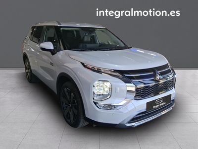 mitsubishi-outlander-phev-kaiteki-4wd-2 Thumbnail
