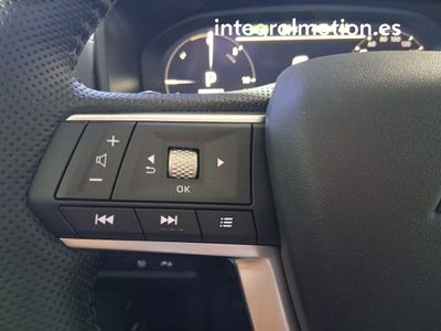 mitsubishi-outlander-phev-kaiteki-4wd-11 Thumbnail