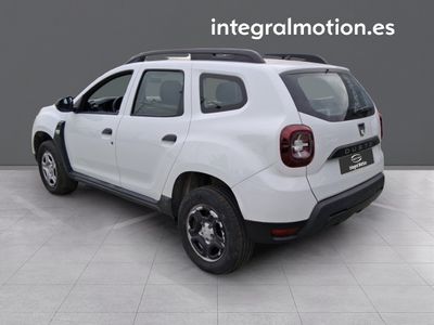 dacia-duster-comfort-blue-dci-85kw-115cv-4x4-3 Thumbnail