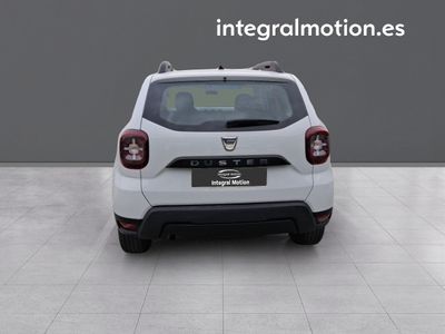 dacia-duster-comfort-blue-dci-85kw-115cv-4x4-23 Thumbnail