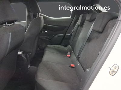 ds-ds-3-crossback-bluehdi-81-kw-manual-chic-8 Thumbnail