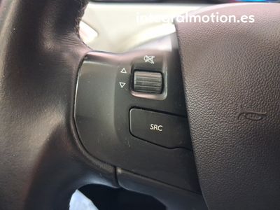 peugeot-2008-allure-1-2-81kw-110cv-s-s-11 Thumbnail