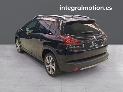 peugeot-2008-allure-1-2-81kw-110cv-s-s-3 Thumbnail