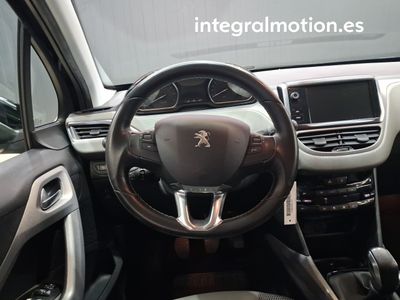peugeot-2008-allure-1-2-81kw-110cv-s-s-10 Thumbnail