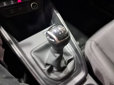 audi-a1-sportback-advanced-25-tfsi-70kw-95cv-16 Thumbnail