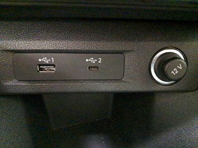 audi-a1-sportback-advanced-25-tfsi-70kw-95cv-19 Thumbnail