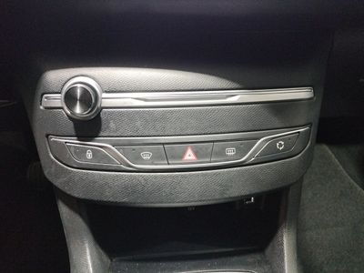 peugeot-308-sw-style-bluehdi-130-s-s-6-vel-man-16 Thumbnail