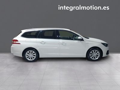 peugeot-308-sw-style-bluehdi-130-s-s-6-vel-man-25 Thumbnail
