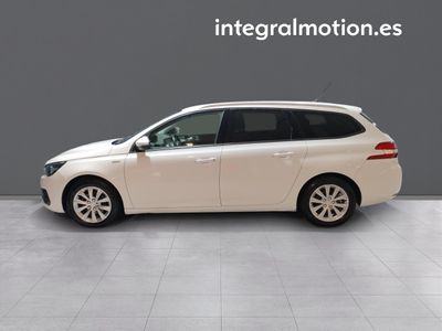 peugeot-308-sw-style-bluehdi-130-s-s-6-vel-man-23 Thumbnail