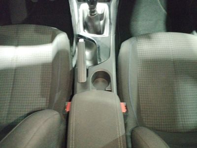peugeot-308-sw-style-bluehdi-130-s-s-6-vel-man-21 Thumbnail