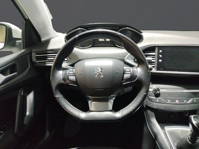 peugeot-308-sw-style-bluehdi-130-s-s-6-vel-man-10 Thumbnail