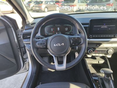 kia-stonic-1-0-t-gdi-74kw-100cv-mhev-drive-dct-10 Thumbnail