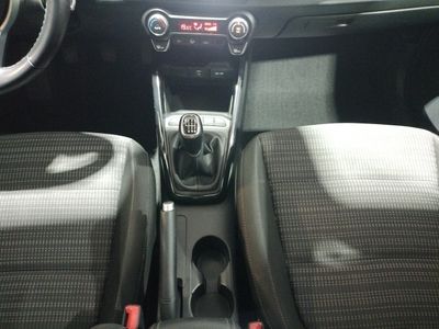 kia-stonic-1-0-t-gdi-74kw-100cv-mhev-mt-drive-21 Thumbnail