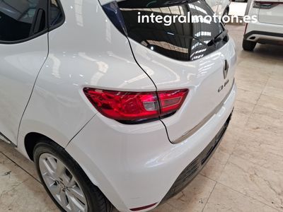 renault-clio-intens-tce-74-kw-100cv-glp-27 Thumbnail
