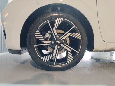 hyundai-i10-1-2-n-line-28 Thumbnail