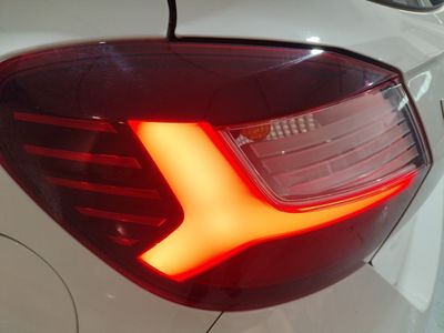 hyundai-i10-1-2-n-line-27 Thumbnail