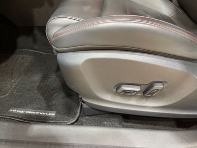 mg-zs-1-5-luxury-31 Thumbnail