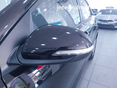 kia-rio-1-0-t-gdi-74kw-100cv-mhev-imt-drive-30 Thumbnail