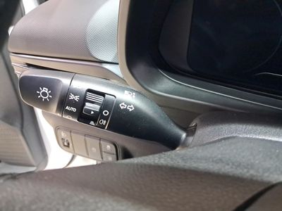 hyundai-i20-1-0-tgdi-74kw-100cv-48v-klass-13 Thumbnail