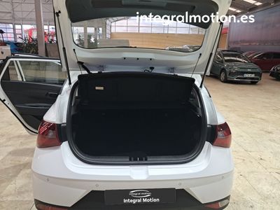 hyundai-i20-1-0-tgdi-74kw-100cv-48v-klass-29 Thumbnail