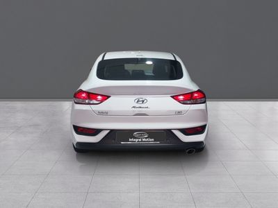 hyundai-i30-1-6-crdi-100kw-136cv-48v-klass-fastback-24 Thumbnail