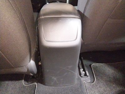 hyundai-i30-1-6-crdi-100kw-136cv-48v-klass-fastback-20 Thumbnail