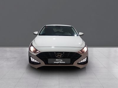 hyundai-i30-1-6-crdi-100kw-136cv-48v-klass-fastback-1 Thumbnail