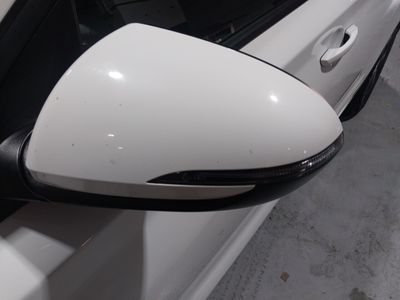 hyundai-i30-1-6-crdi-100kw-136cv-48v-klass-fastback-30 Thumbnail