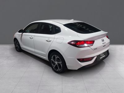 hyundai-i30-1-6-crdi-100kw-136cv-48v-klass-fastback-3 Thumbnail