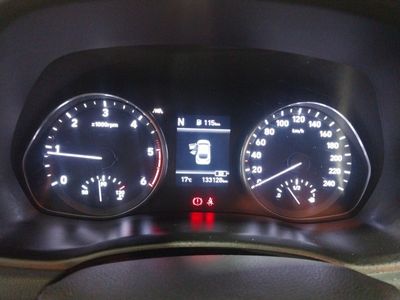 hyundai-i30-1-6-crdi-100kw-136cv-48v-klass-fastback-7 Thumbnail